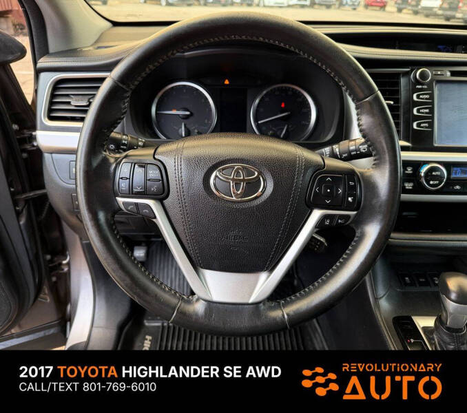 2017 Toyota Highlander SE