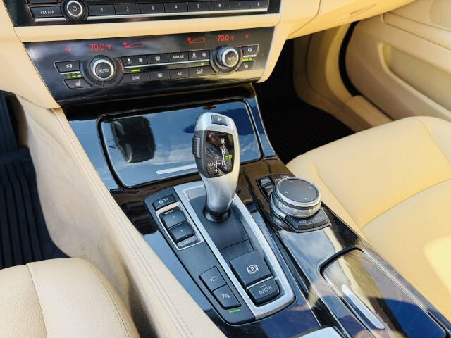 2015 BMW 5 Series 528i