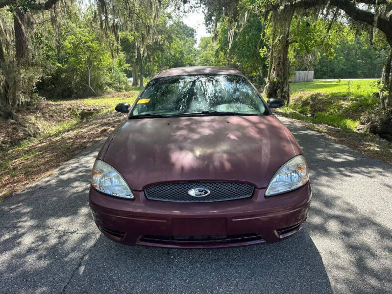 2005 Ford Taurus SE