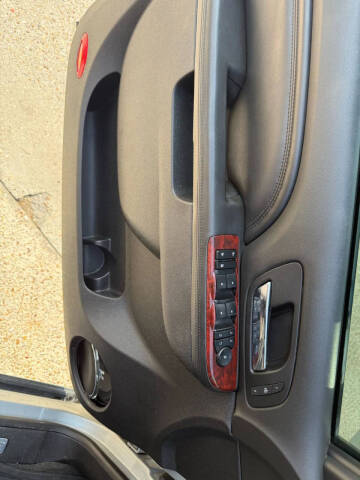 2014 Cadillac Escalade Luxury