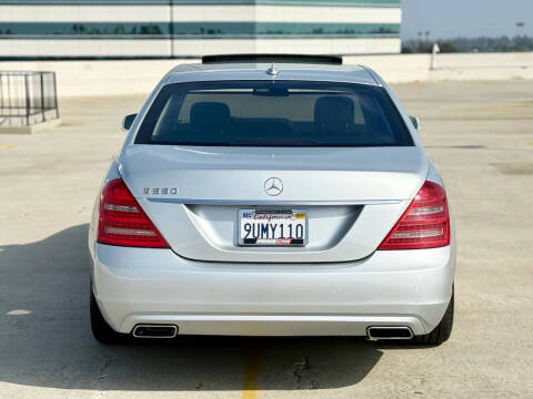 2011 Mercedes-Benz S-Class S 550