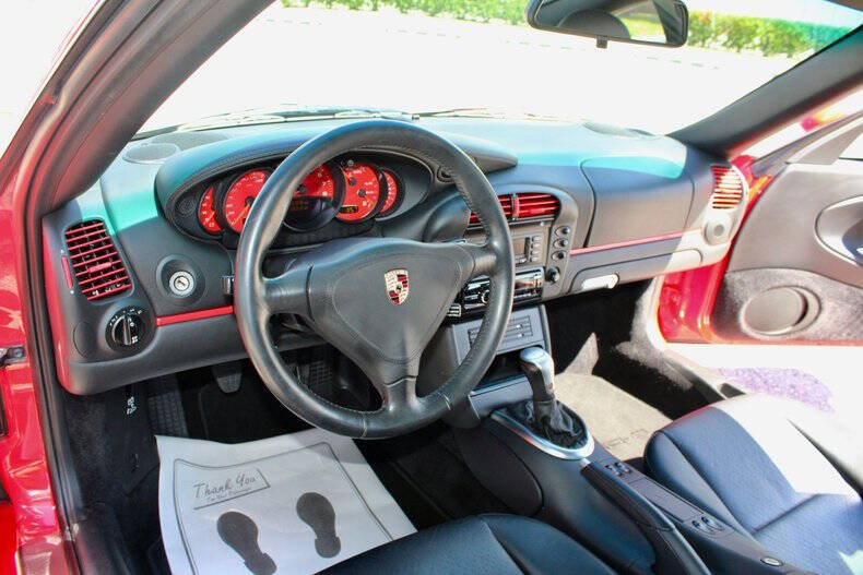 2003 Porsche 911 Carrera