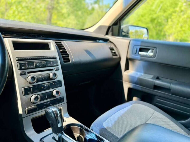 2011 Ford Flex SE