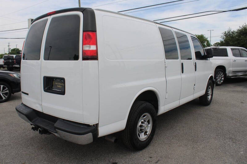 2021 Chevrolet Express 2500