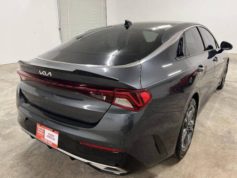 2022 Kia K5 EX