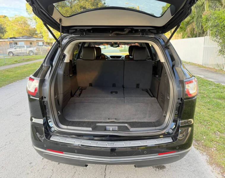 2017 Chevrolet Traverse LT