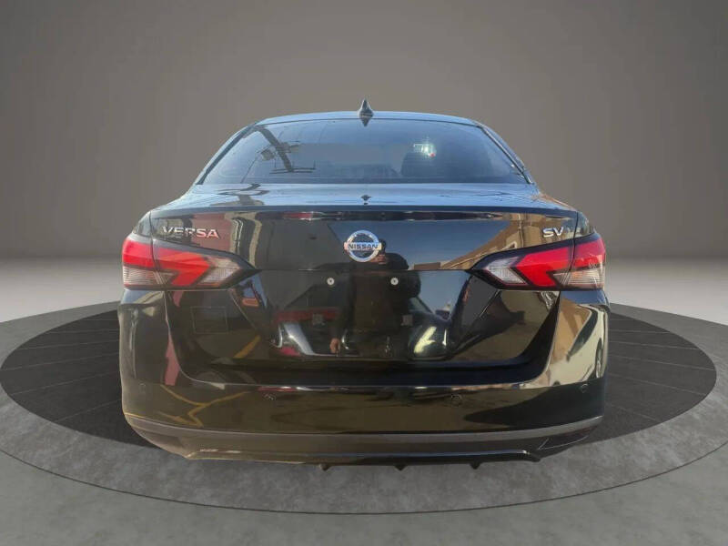 2021 Nissan Versa SV