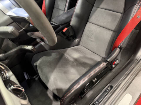 2016 Porsche Cayman GT4