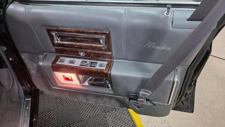 1990 Cadillac Brougham