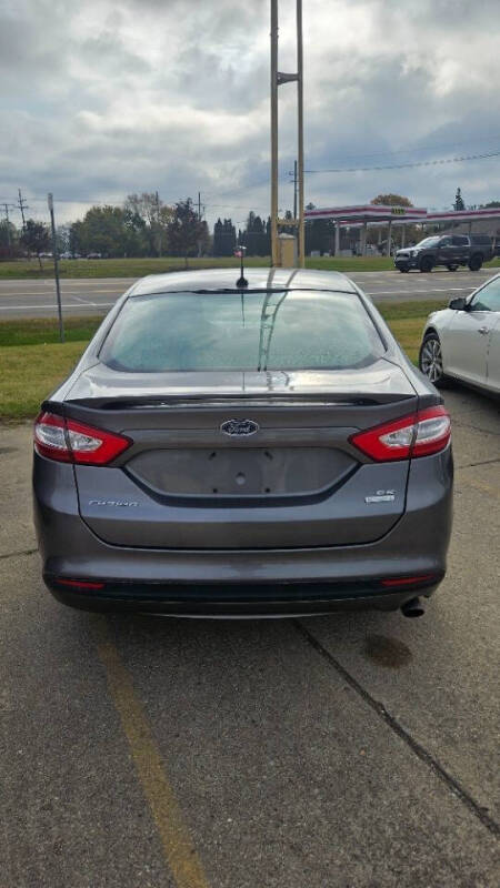 2013 Ford Fusion SE