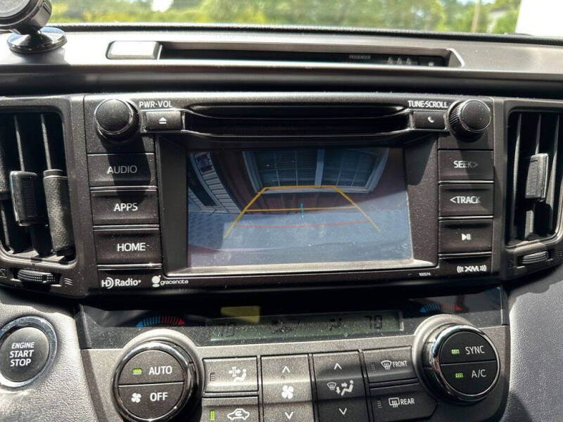 2017 Toyota RAV4 SE