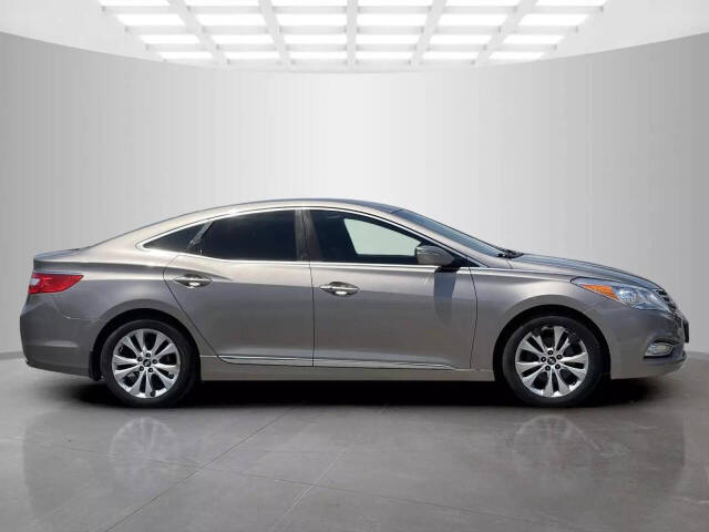 2013 Hyundai Azera for sale at Used Cars Toledo in Oregon, OH