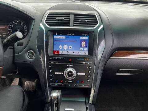 2017 Ford Explorer Platinum