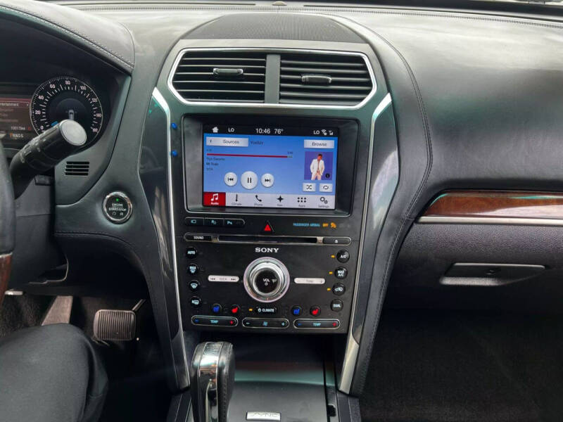 2017 Ford Explorer Platinum