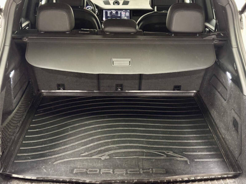 2019 Porsche Cayenne E-Hybrid