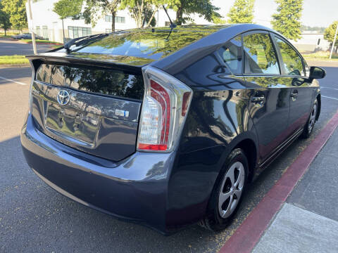 2012 Toyota Prius Two