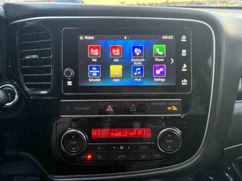 2019 Mitsubishi Outlander SE