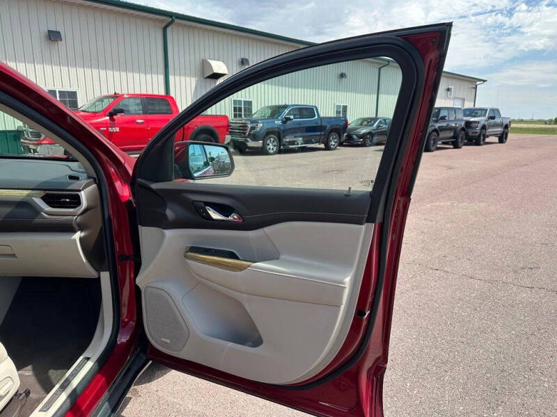 2019 GMC Acadia Denali