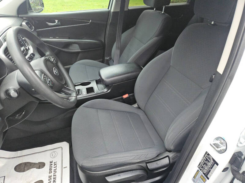 2017 Kia Sorento LX