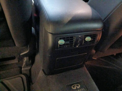 2014 Infiniti Q70 3.7