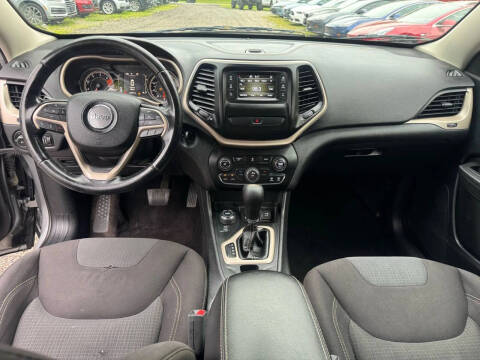 2017 Jeep Cherokee Latitude