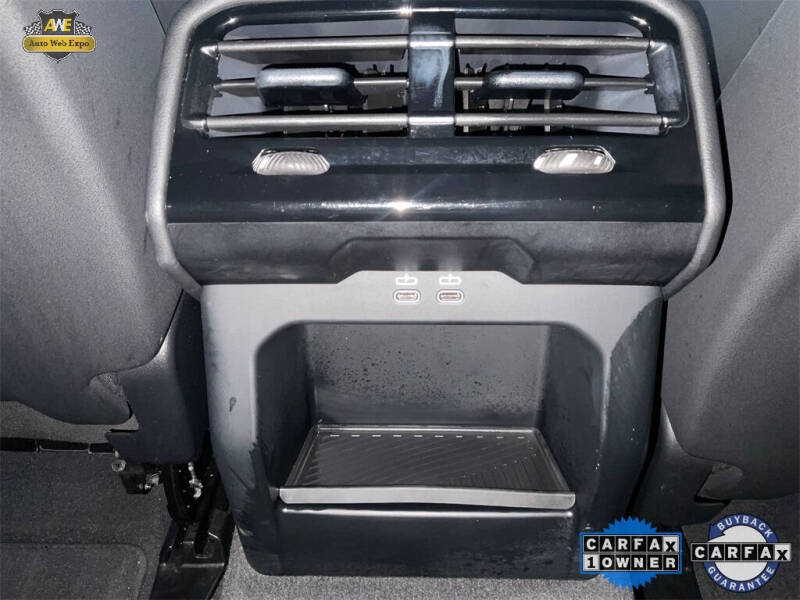 2025 BMW 5 Series 530i