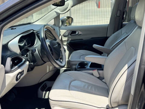 2018 Chrysler Pacifica Hybrid Limited