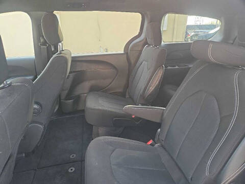 2024 Chrysler Pacifica Touring