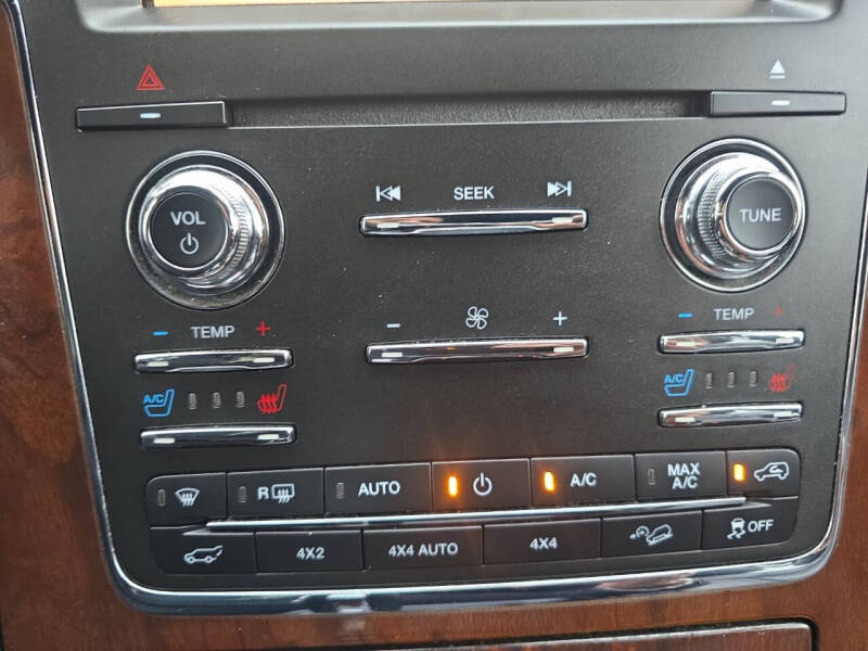 2017 Lincoln Navigator Select