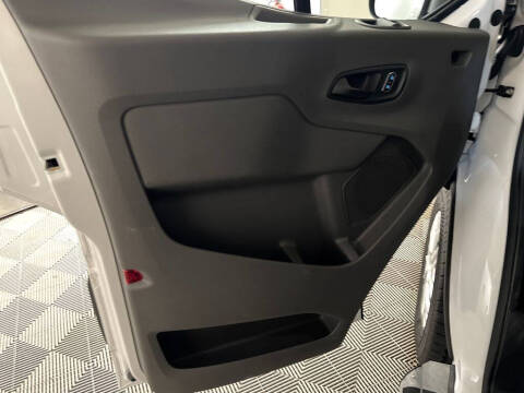 2025 Ford Transit