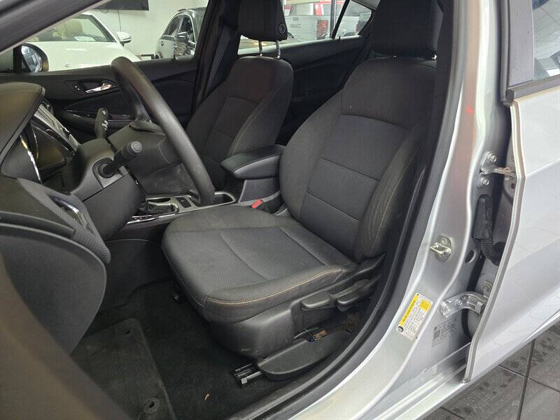 2018 Chevrolet Cruze LS Auto