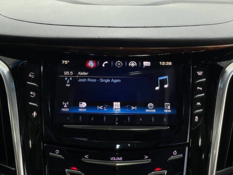 2016 Cadillac Escalade Luxury Collection