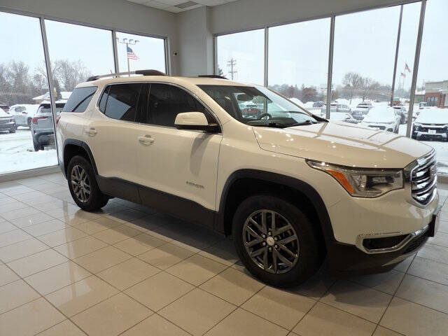 2017 GMC Acadia SLT-1