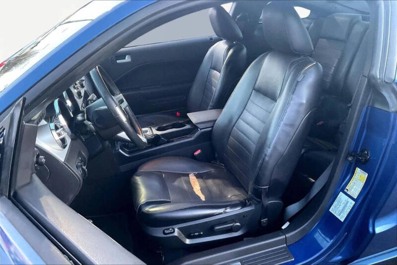 2006 Ford Mustang GT Deluxe