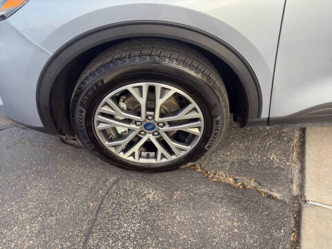 2022 Ford Escape SEL