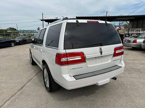 2012 Lincoln Navigator