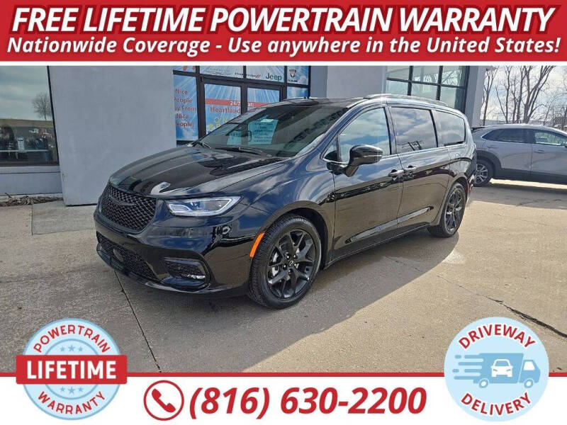 2026 Chrysler Pacifica Select