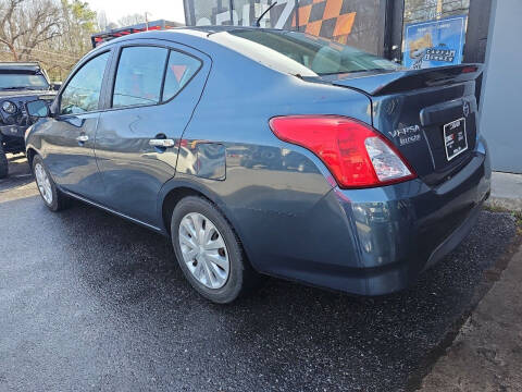 2016 Nissan Versa 1.6 SV