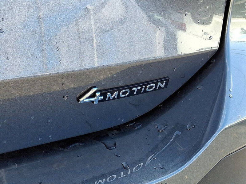 2026 Volkswagen Tiguan SE 4Motion