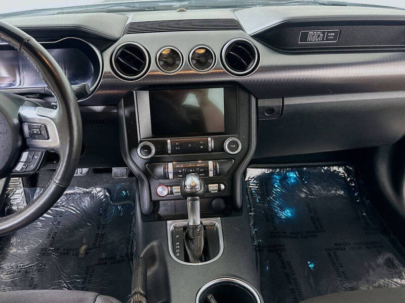 2022 Ford Mustang Mach 1