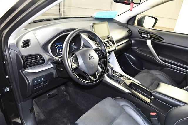2025 Mitsubishi Eclipse Cross SE