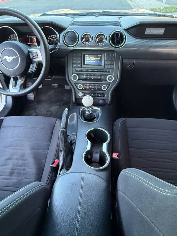 2016 Ford Mustang