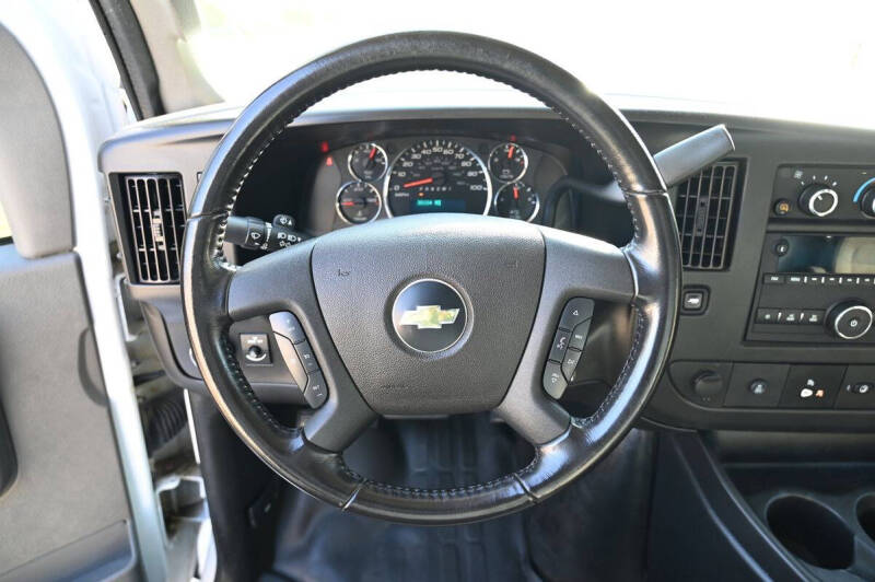 2023 Chevrolet Express 2500