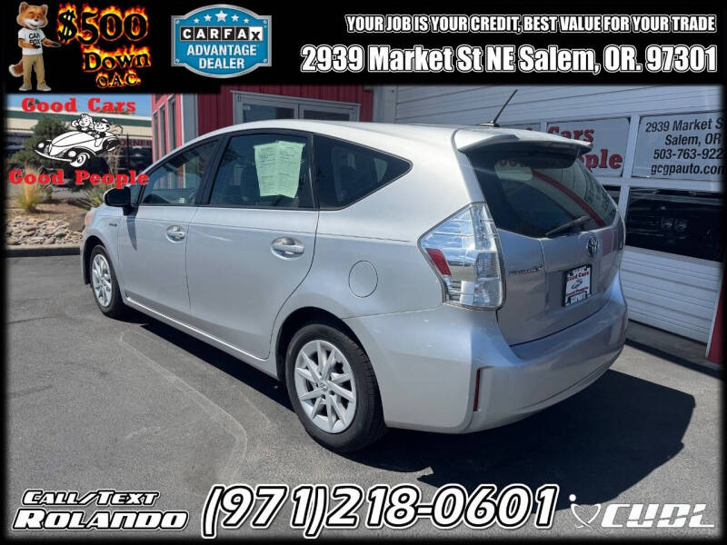 2012 Toyota Prius v Five