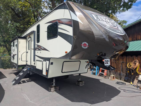 2016 Heartland Elkridge E292 / 32ft