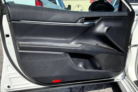 2022 Toyota Camry LE