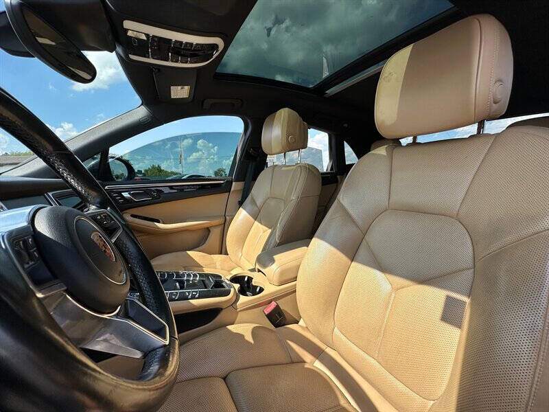 2017 Porsche Macan S