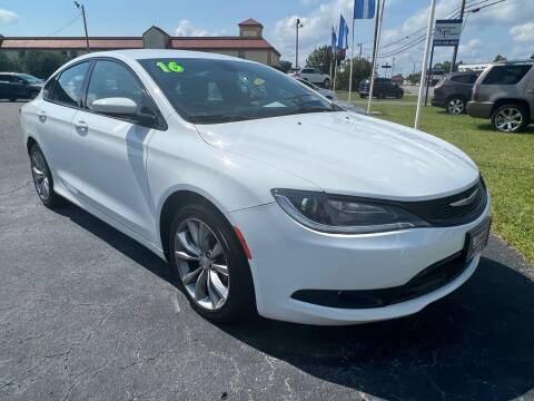 2016 Chrysler 200 for sale at Greenville Motor Company in Greenville NC