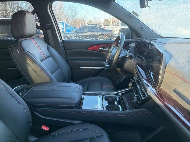 2025 Chevrolet Traverse RS