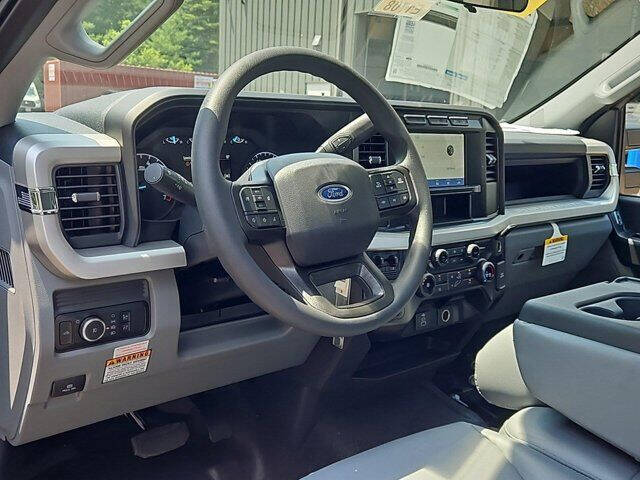 2023 Ford F-350 Super Duty XL